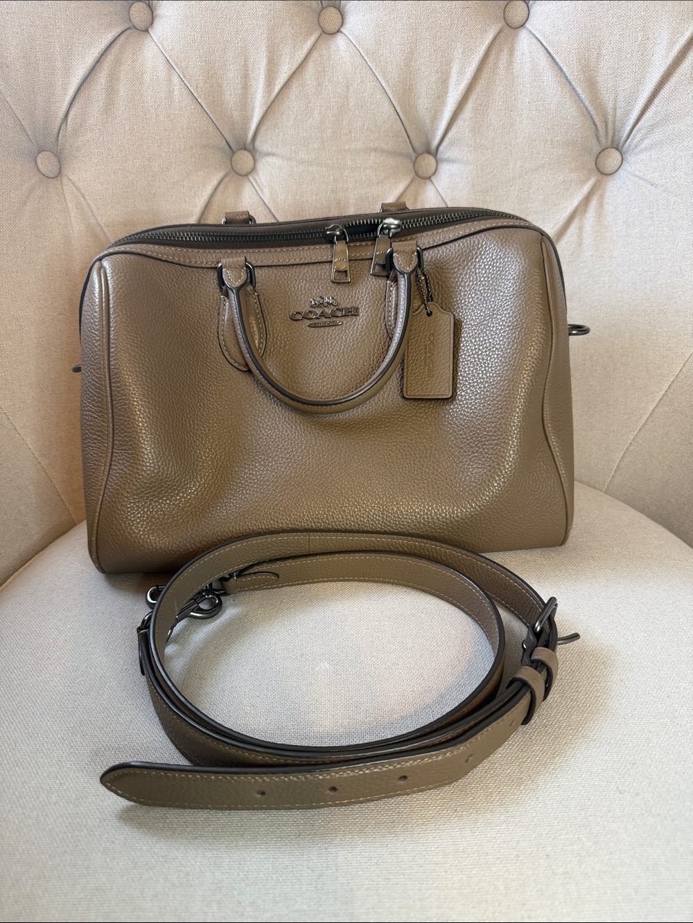 Coach Large Rowan in Dark Stone